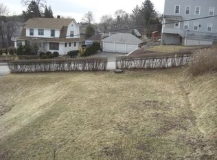 11 Carlstad St, Worcester, MA 01607