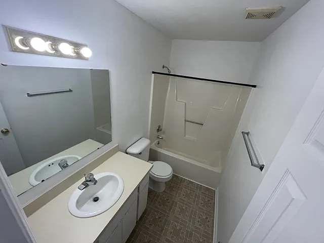 105 Browning Ln — Photo 10