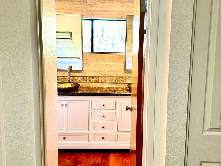Entrance to bath from master bedroom