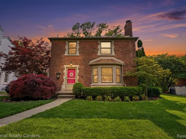 169 McKinley Ave, Grosse Pointe Farms, MI 48236
