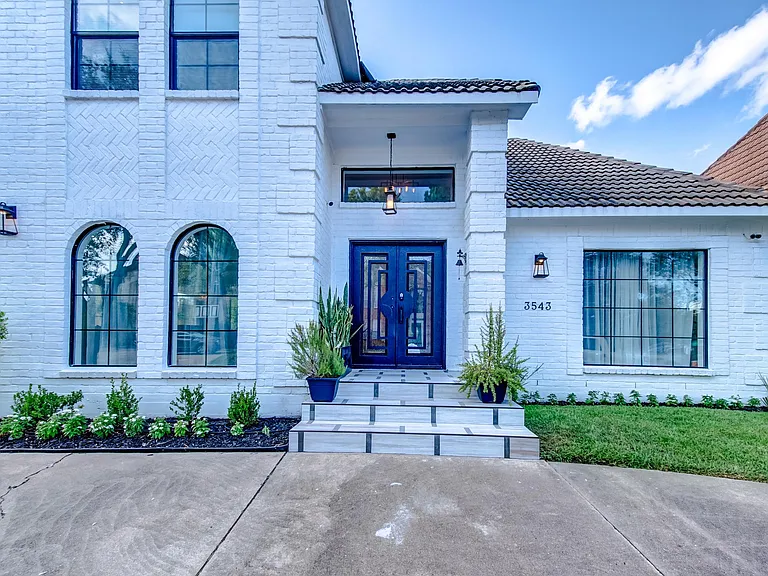 3543 Ashfield Dr — Photo 4