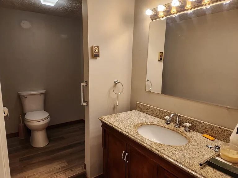1730 Woodland Dr #B — Photo 4