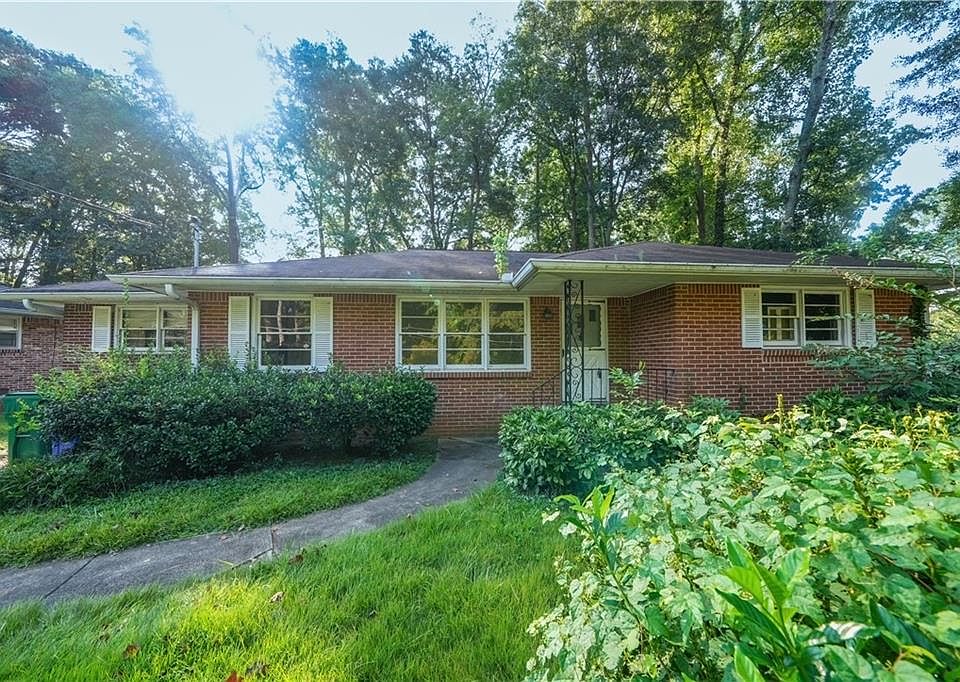 1st image of 2424 Harrington Dr