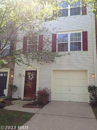 1st image of 705 Clint Ln
