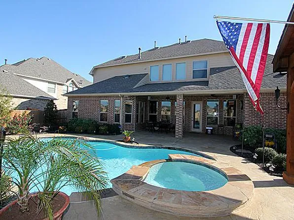 2519 Strathfield Ln, Trophy Club, TX 76262