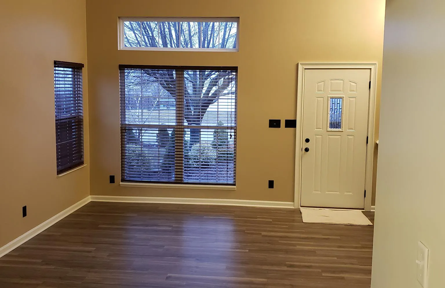 3409 Mechanicsburg Dr — Photo 1