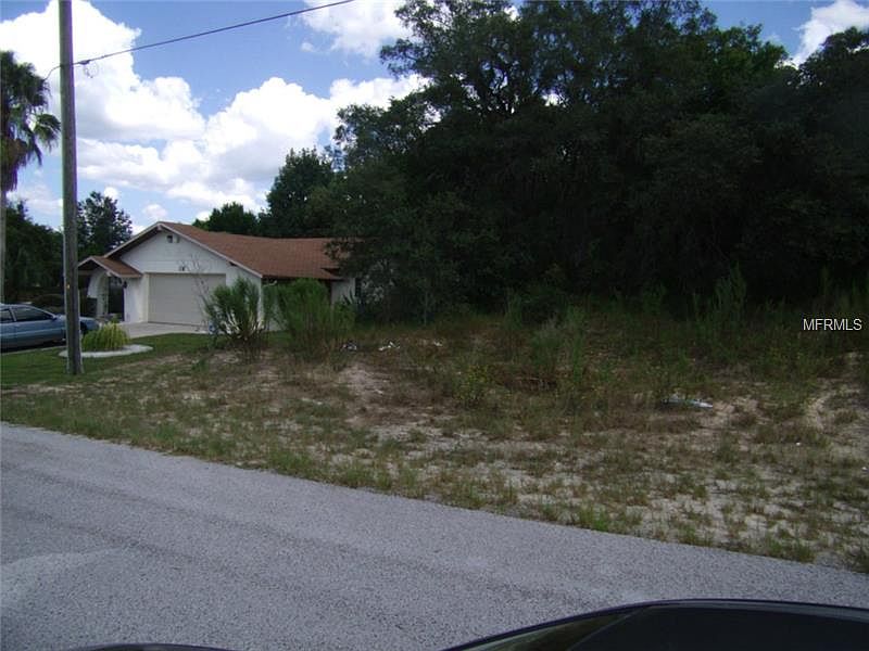 2nd image of 110 Daroca Ave