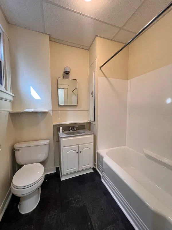 1 bed, 1.0 bath, 600 sqft, $1,200 — Photo 4