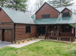 924 Old Lodge Rd, Topton, NC 28781