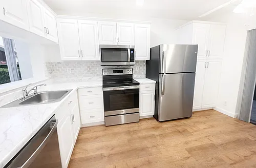 3950 Cocoplum Cir Photo 1
