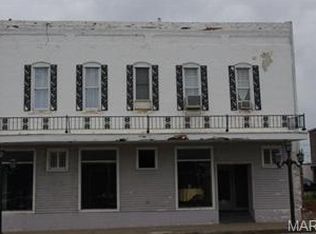 16 S Court St, Bowling Green, MO 63334
