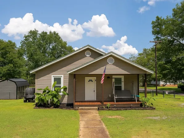 24 1st St, Inman, SC 29349