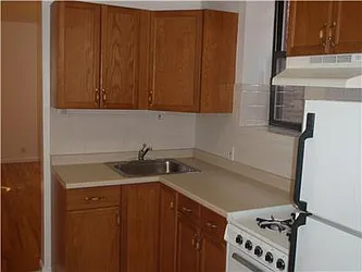 Rented by Metropolis Real Estate of Manhattan