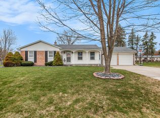 7385 Walnut Ave, Jenison, MI 49428