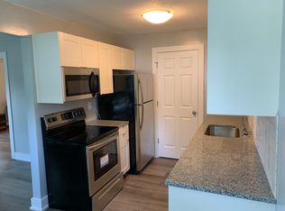 1317 N 10th St, Manhattan, KS 66502