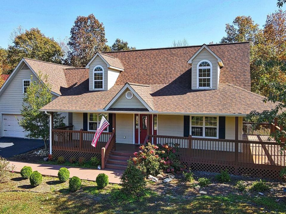 1st image of 406 Ivy Bnd