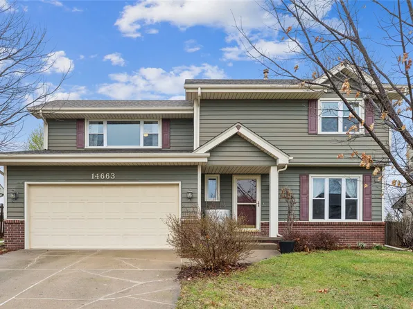 14663 Summit Dr, Clive, IA 50325