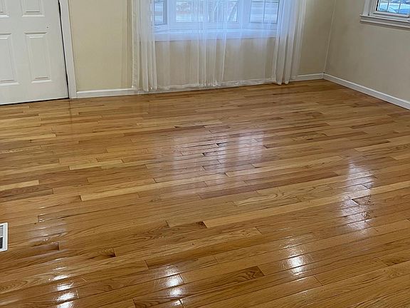 2nd image of 78-40 271st St