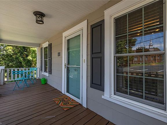 4th image of 415 S Branch St