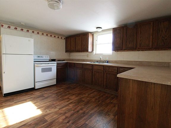 4th image of 1203 N C St