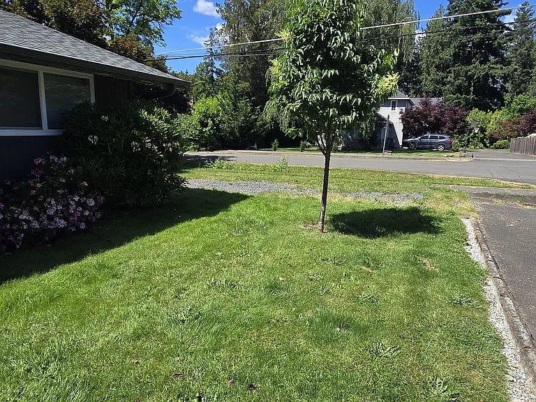 8018 SW Cedarcrest St — Photo 2