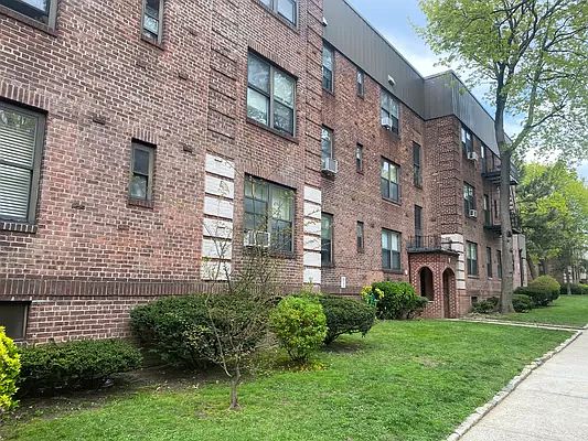 3rd image of 22-28 77th St #A3