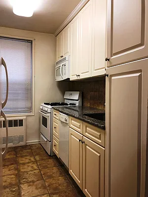 Rented by Prime Realty | media 23