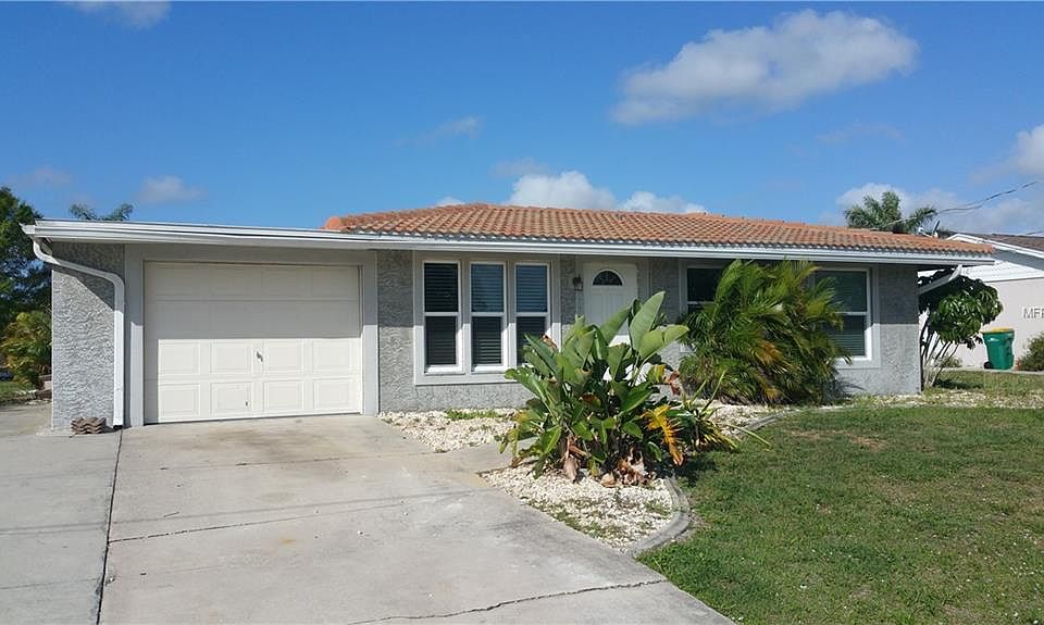 1st image of 808 W Ellicott Cir