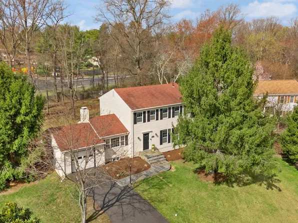 2412 Ivywood Rd, Reston, VA 20191