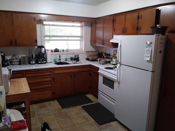 3rd image of 4850 Banning Ave APT 7