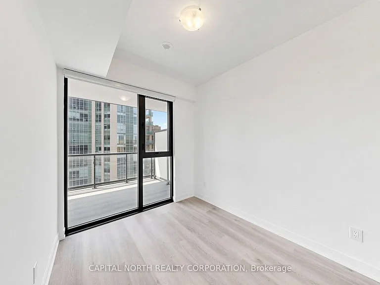 2075 Lakeshore Rd #708 — Photo 17