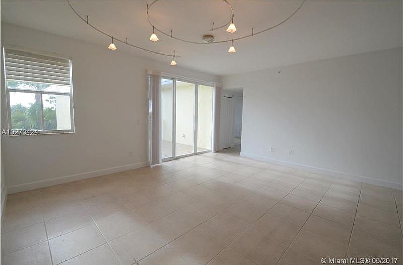 The Reserve, Prime Location!