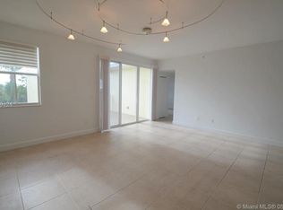 7550 SW 102nd St #405, Pinecrest, FL 33156