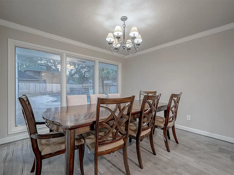 919 Mockingbird Way — Photo 13