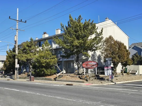 1650 Route 35 N APT 2, Seaside Heights, NJ 08751