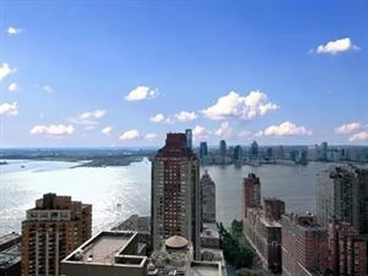 Rented by Douglas Elliman | media 53