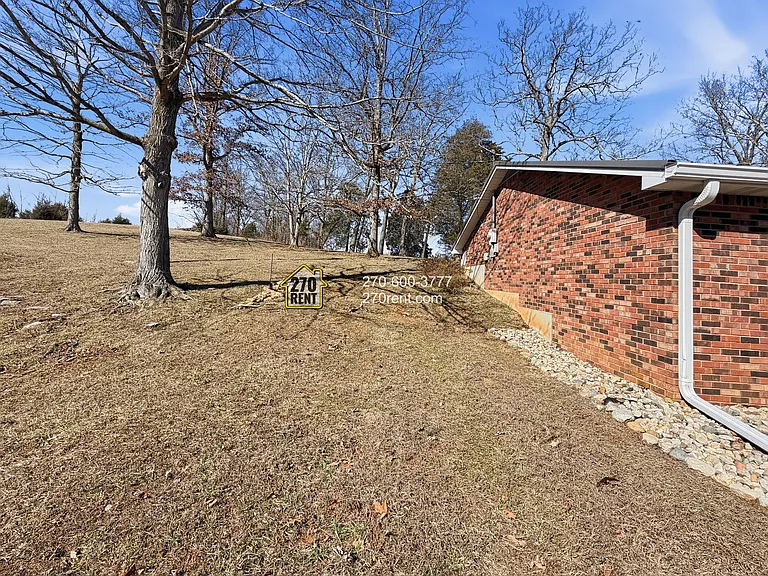 2390 Brandenburg Rd — Photo 5