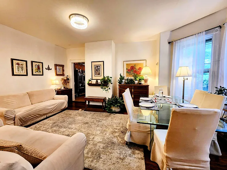Dining/family room area