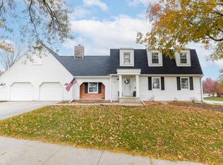 600 Olympic Dr, Waterloo, IA 50701