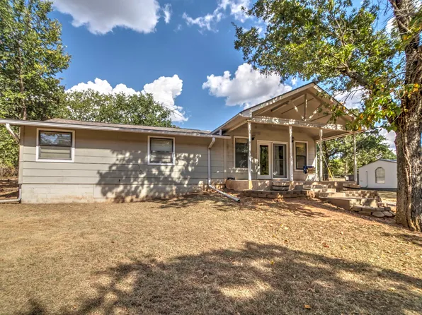 7414 White Tail Dr, Marlow, OK 73055