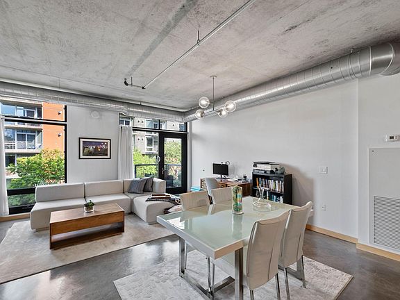 4th image of 720 N 4th St Unit 203