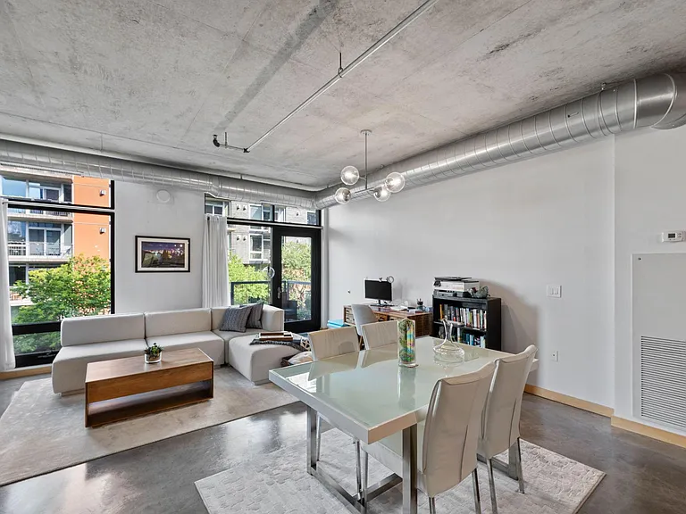 720 N 4th St #203 — Photo 4