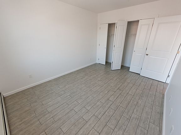 3rd image of 2757 Crescent St Fl 4