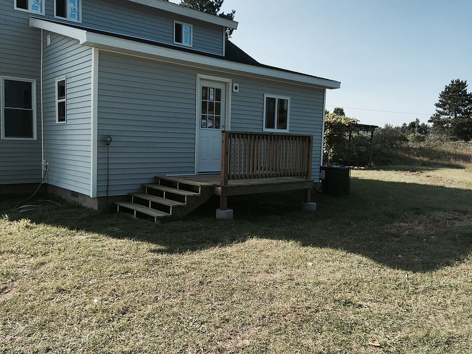 2nd image of 8110 N Us Highway 131