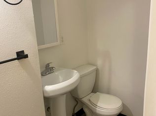 400 W 11th Ave APT 4, Anchorage, AK 99501