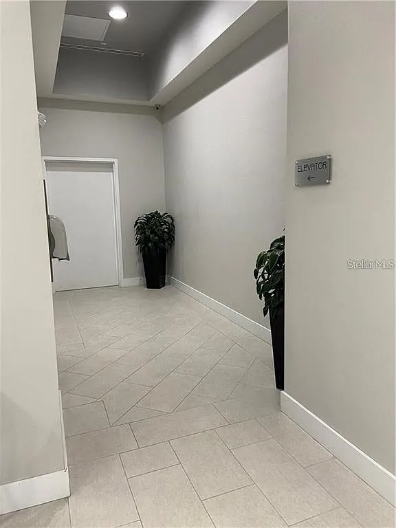 2 bed, 2.0 bath, 1028 sqft, $4,500 — Photo 3
