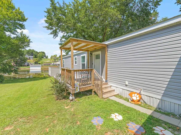 34 Lake Front Cir, Lyman, SC 29365