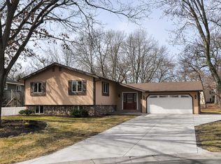 6565 Forestview Ln N, Maple Grove, MN 55369