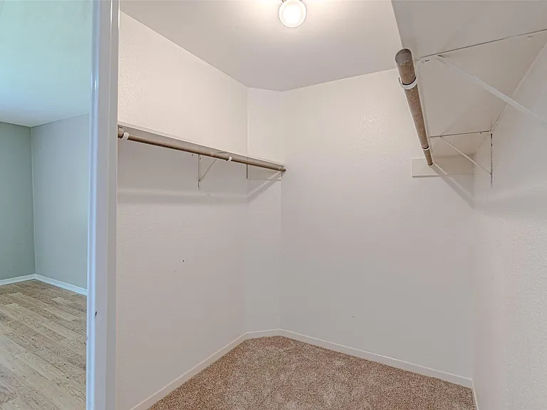 18506 Creekfield Ct — Photo 34