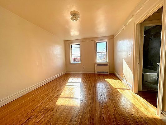2nd image of 402 Ocean Pkwy #402